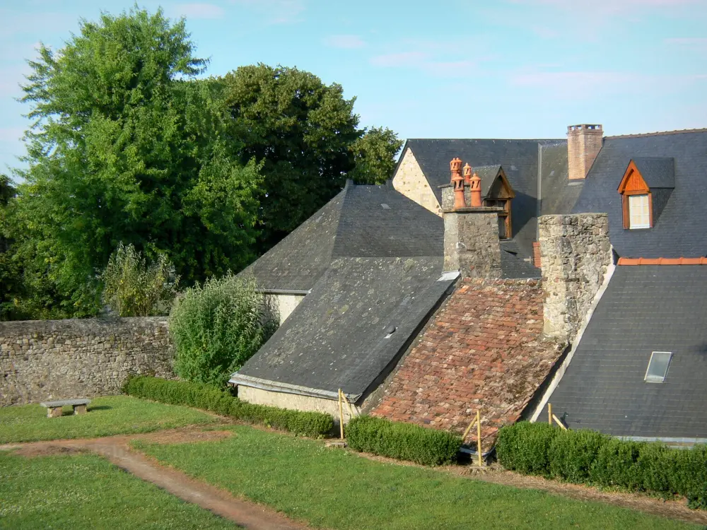 Photos SainteSuzanne Guide Tourisme & Vacances