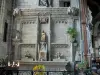 Samambaias - Interior da Igreja Saint-Sulpice: retábulo de granito