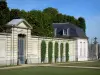 Das Schloß von Champs-sur-Marne - Schloß von Champs-sur-Marne: Schlossnebengebäude