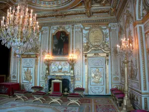 Schloß von Fontainebleau - Im Palast von Fontainebleau: grosse Wohnungen: Thronsaal (ehemaliges Zimmer des Königs)