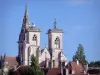 Semur-en-Auxois - 巴黎圣母院学院教堂的塔楼和钟楼