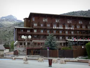 Serre-Chevalier - Serre-Chevalier 1350 (Chantemerle), esquí (esquí): casa de campo y la montaña