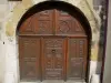 Sisteron - Oude gebeeldhouwde deur