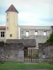 Sorde-l'Abbaye - Monastère Saint-Jean de Sorde avec la tour polygonale du logis des Abbés