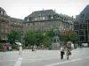 Strasbourg - Place Kleber met standbeeld, bomen en gebouwen