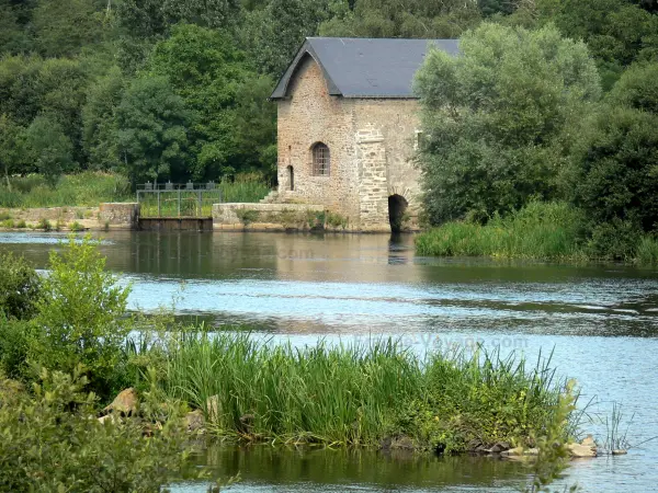 Tal der Mayenne - Führer für Tourismus, Urlaub & Wochenende in der Mayenne