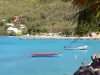 The Anses-d'Arlet - Vista do pontão da aldeia e do mar azul-turquesa com barcos