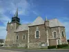 Thiérache Ardennes - Igreja fortificada de Signy-le-Petit (igreja de Saint-Nicolas); no Parque Natural Regional das Ardenas