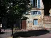 Toulouse - Arbre et maison de la vieille ville