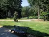 Toulouse - Jardin des Plantes : banc, pelouses, allées et arbres
