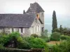 Turenne - Maison en pierre avec vue sur le paysage alentour