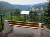 Uitzichtpunt van les Maquisards - Bench gazebo met uitzicht op het Jura-gebergte