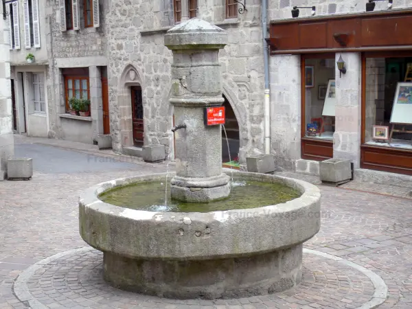 Ussel - Guida turismo, vacanze e weekend nella Corrèze