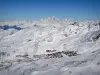 Val Thorens - Estación de Esquí (deportes de invierno), la zona de esquí 3 Valles y montañas cubiertas de nieve (nieve)