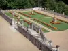 Valençay城堡 - 公爵夫人和它的花圃的庭院的看法