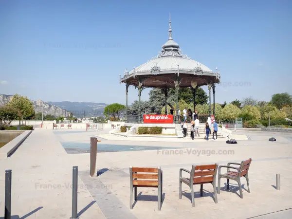 Valence - Blick auf den Peynet-Kiosk von der Esplanade des Champ de Mars