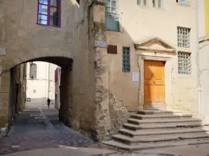 Valence - Fassaden des Place du Temple