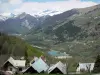 Vallée du Drac Noir - Chalets avec vue sur la vallée du Drac Noir et les montagnes environnantes ; dans le Champsaur, dans le Parc National des Écrins