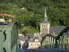 Vallée de la Meuse - Pont sur la Meuse avec vue sur le clocher d'église et les façades de Vireux-Molhain