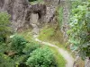Vallée de la Nive - Pas de Roland, passage taillé dans la roche, sur la commune d'Itxassou