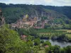 Vallei van de Dordogne - Dorp van La Roque-Gageac River (Dordogne), rotsen, bomen en bos, in de Perigord