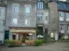 Vannes - Maisons et terrasse de café