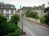 Verneuil-sur-Avre - Rua e fachadas da cidade