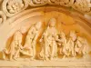 Vézelay - Intérieur de la basilique Sainte-Marie-Madeleine : détail du tympan sud du narthex