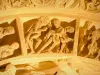 Vézelay - Intérieur de la basilique Sainte-Marie-Madeleine : sculptures du tympan du portail central du narthex