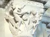 Vézelay - Intérieur de la basilique Sainte-Marie-Madeleine : chapiteau sculpté de la nef : luxure et désespoir