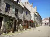 Vézelay - Façades de maisons de la rue Saint-Étienne