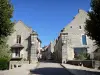Vézelay - Façades de maisons de la rue Saint-Étienne