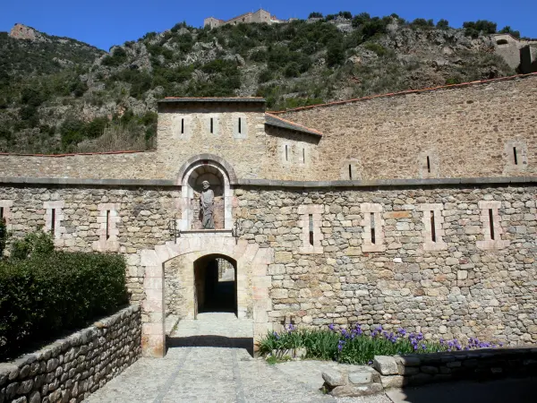 Villefranche-de-Conflent - Guide tourisme, vacances & week-end dans les Pyrénées-Orientales