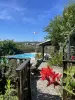ドメーヌドシャンテパードリックス - Joyeuseの素晴らしい景色を望むスイミングプール