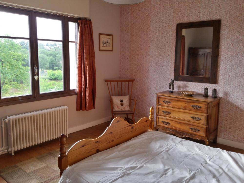 13 Bees - Das Zimmer des Flusses
