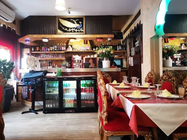 Aarchna - Restaurant - Vacances & week-end à Paris