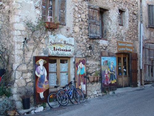 Albizias - Kunsthandwerker der Provence