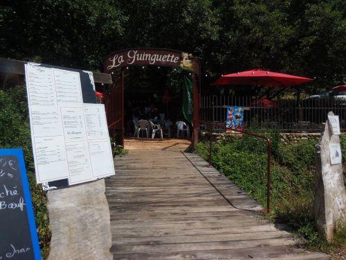 Albizias - Die Taverne am See Montpezat