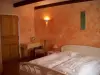 La Bastide du Claus - Vitaverde - Chambre Valensole, spacieux lit de 1,80 m sur 2,00 m