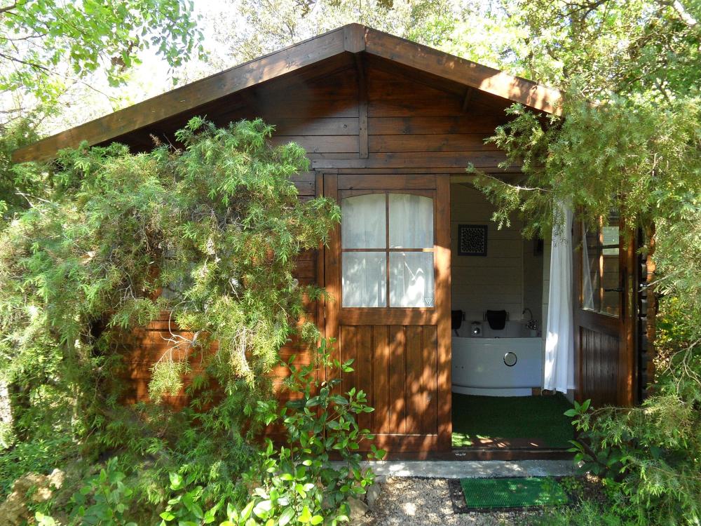 La Bastide des Templiers - Gästehaus - Hauseigene Wellness-Oase mit Whirlpool und Massageservice