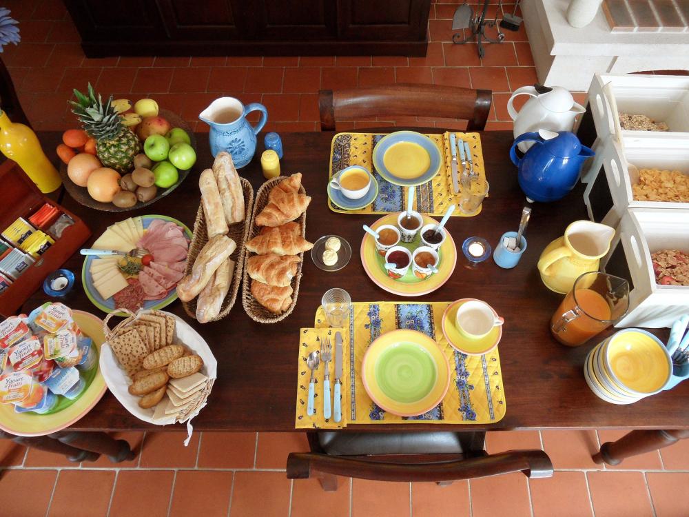 La Bastide des Templiers - Gästehaus - Die Zimmerpreise beinhalten ein reichhaltiges Frühstück mit hausgemachten und regionalen Produkten