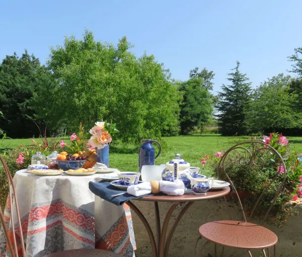 Bed & Breakfast L'Echappée Belle - Gästezimmer - Urlaub & Wochenende in Saint-Brisson-sur-Loire