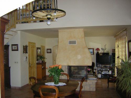 Bed & Breakfast Villa L'Eau Vive - Essbereich und Kamin