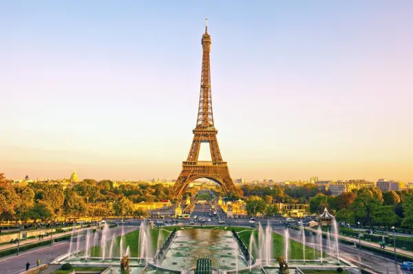Biglietto salta-fila per il terzo piano della Torre Eiffel (esclusivamente in inglese e tedesco) - Attività - Vacanze e Weekend a Paris