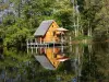 Cabane sur l'eau Sud Morvan Insolite - Vijver Shack Negen