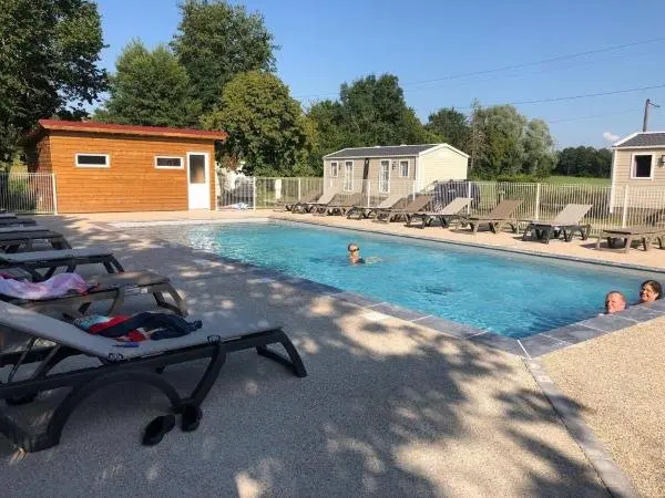 Camping du Sevron - 露营 - 假期及周末游在Saint-Étienne-du-Bois