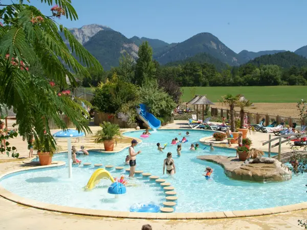 Camping l'Hirondelle - Camping - Vacances & week-end à Menglon