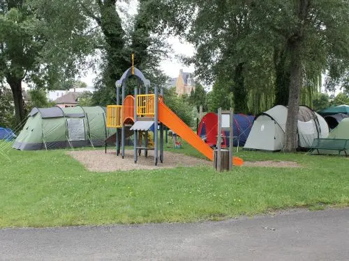 Camping municipal le port - Camping - Vacances & week-end à La Suze-sur-Sarthe