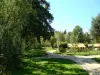 Camping Le Nid du Parc - Camping - Vacances & week-end à Villars-les-Dombes