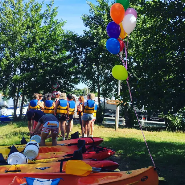 Canoe or kayak ride on the Biscarrosse lakes Leisure activity in